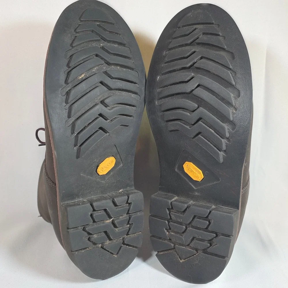 LL Bean Mens 10.5 Chukka Boots Gray Leather Vibram Sole Rugged Heritage